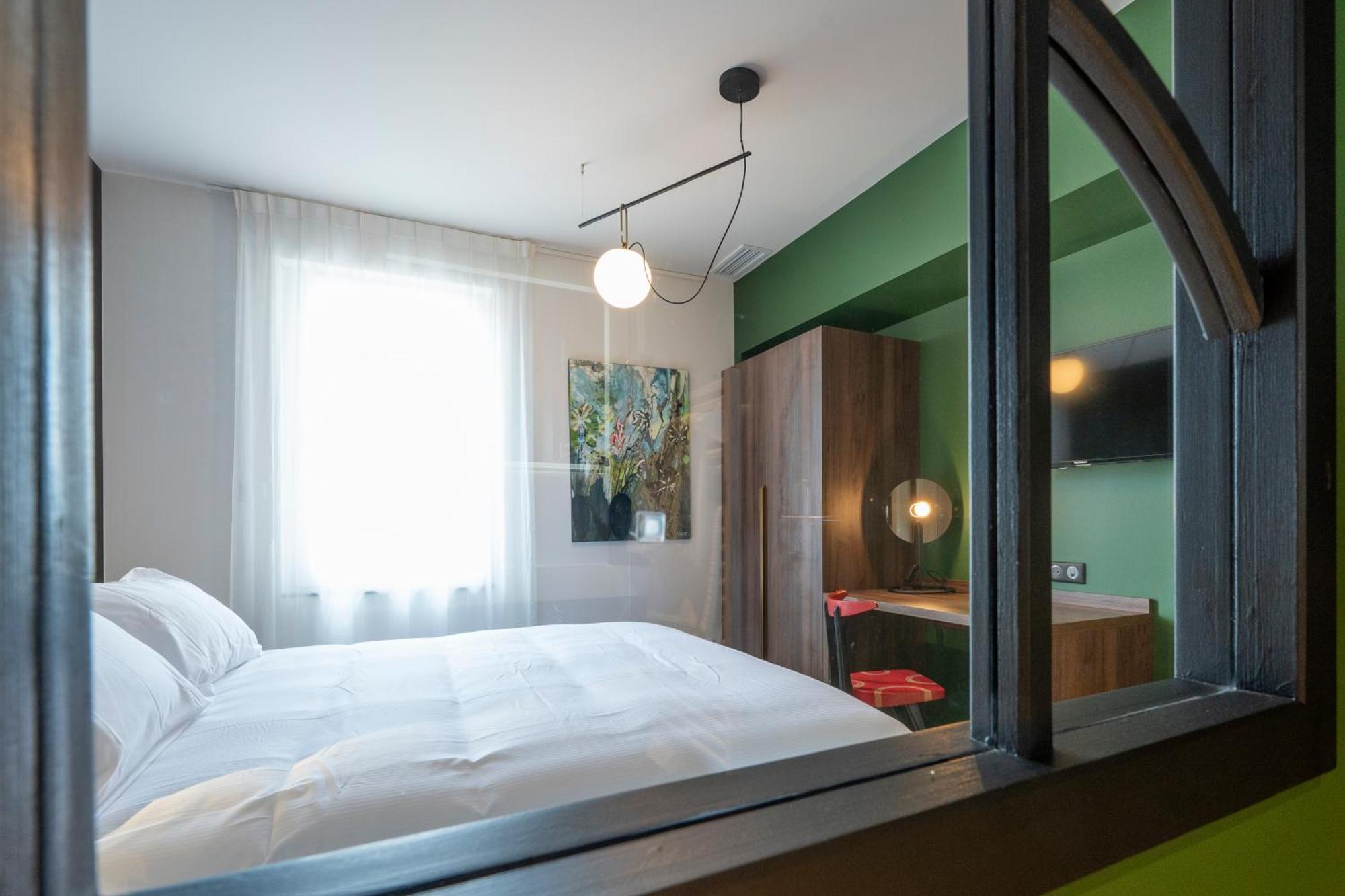 Hotel Les Pins Сен-Трожан-ле-Бен Экстерьер фото