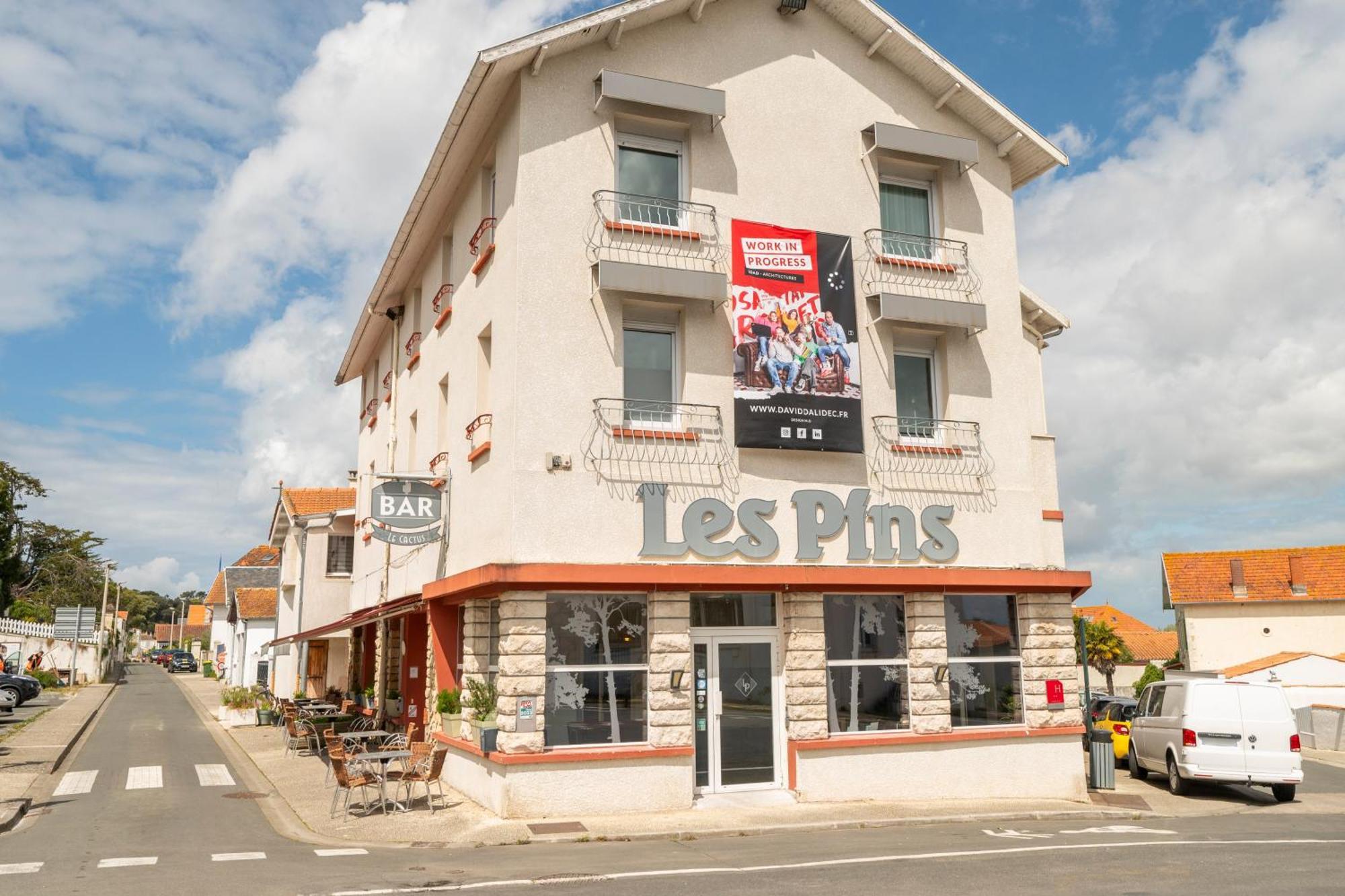 Hotel Les Pins Сен-Трожан-ле-Бен Экстерьер фото